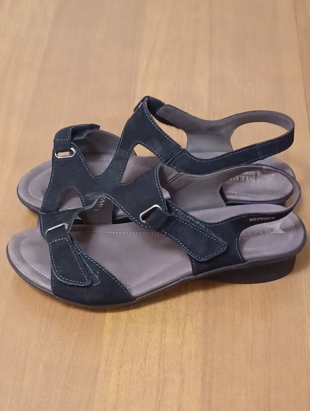 Mephisto Paris Black Sandals Womens 7 (EU 38) Leather Hook & Loop Straps